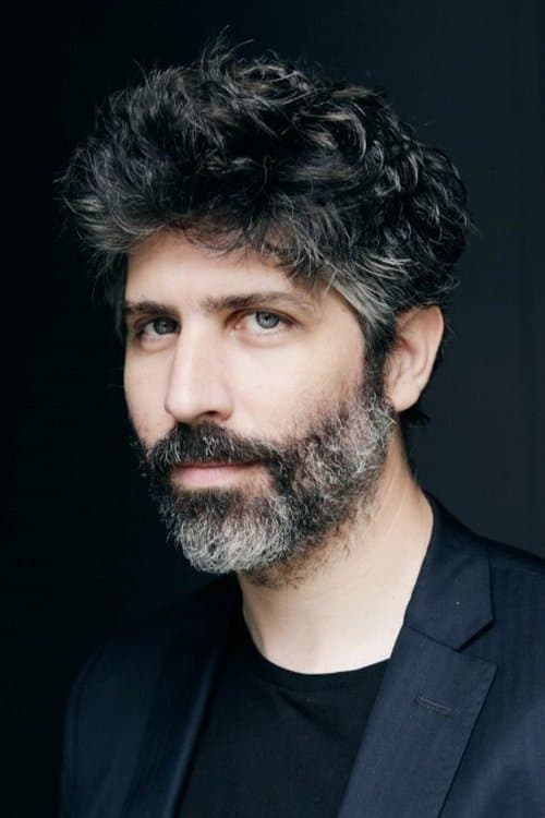 A portrait of Iván Fund