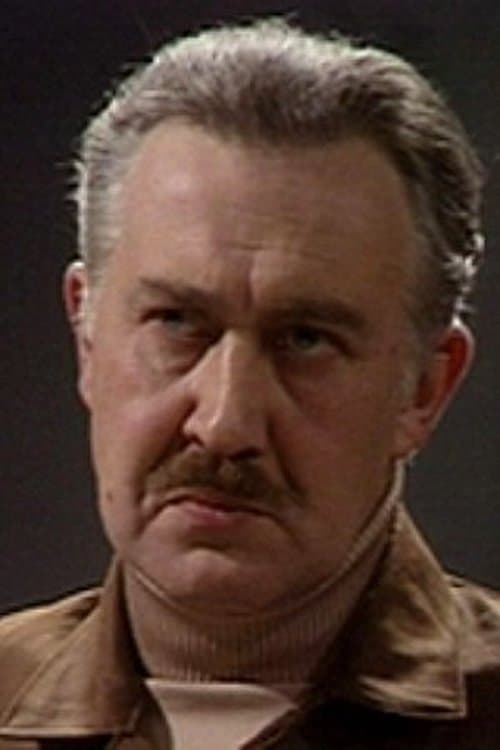 Ivor Roberts photo