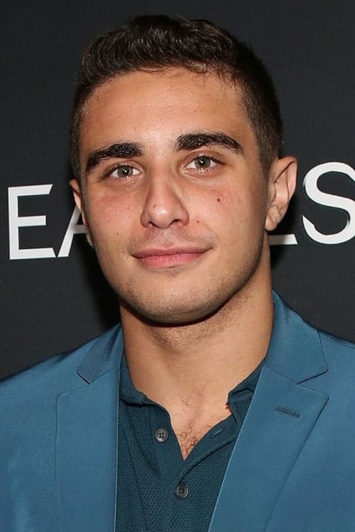 Jake Cannavale photo