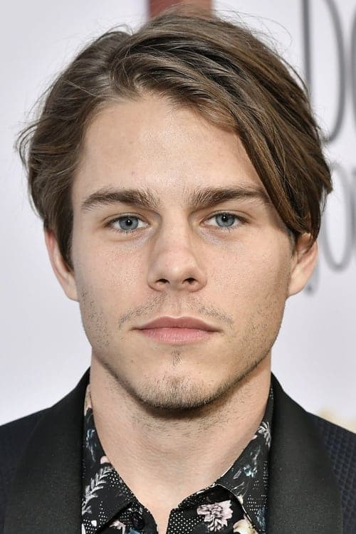 Jake Manley photo