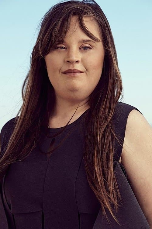 Jamie Brewer photo