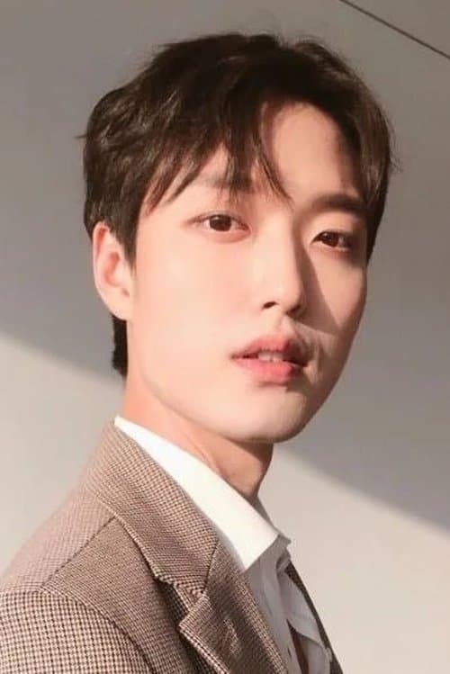 Jang Joon-yeong photo