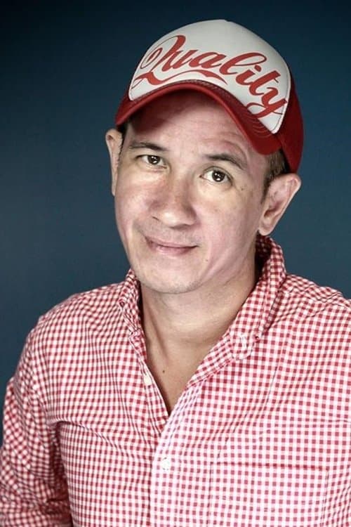 A portrait of Jay Abello