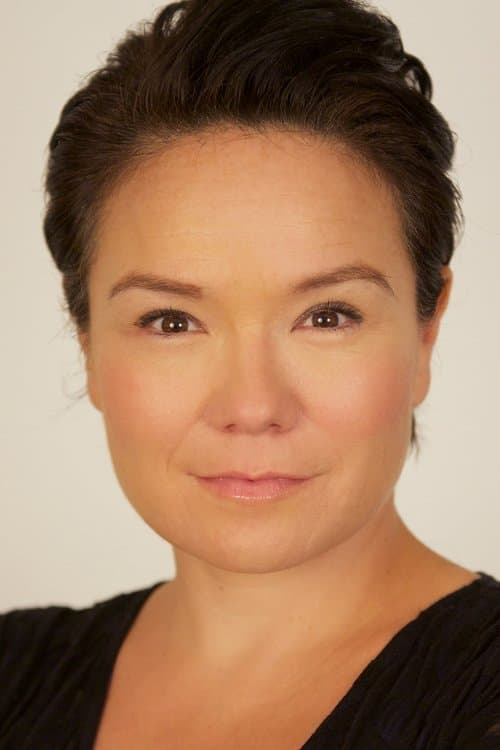 Jennifer Podemski photo