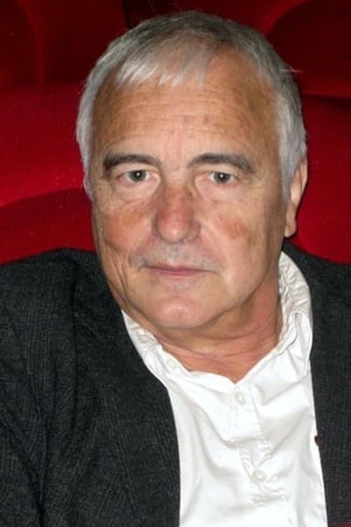 A portrait of Jesús Garay
