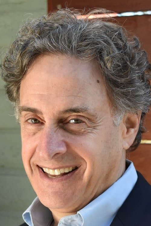 A portrait of John Scheinfeld