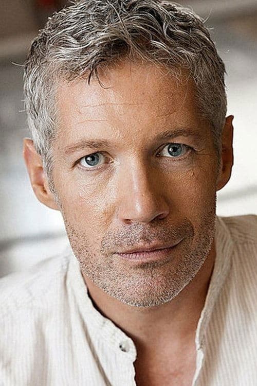 Jonathan Thomson photo