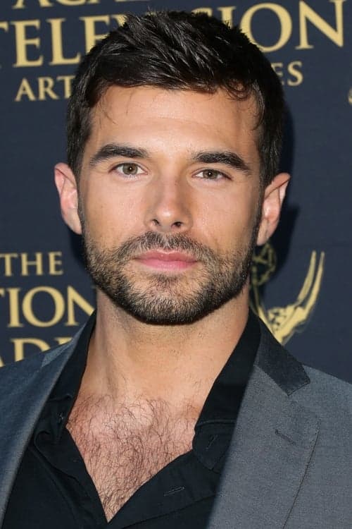 Josh Swickard photo