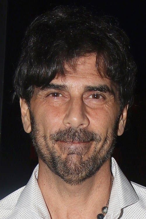 Juan Darthés photo