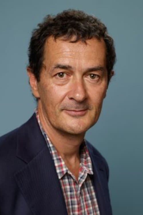 A portrait of Julian Farino