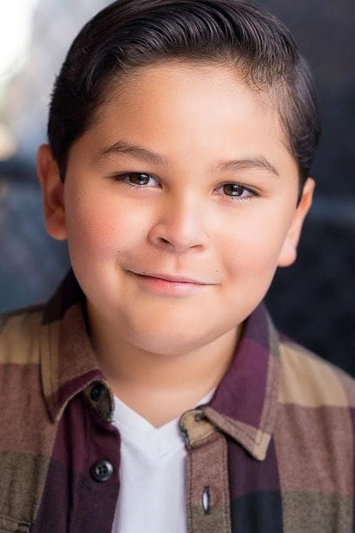 Julian Lerma photo