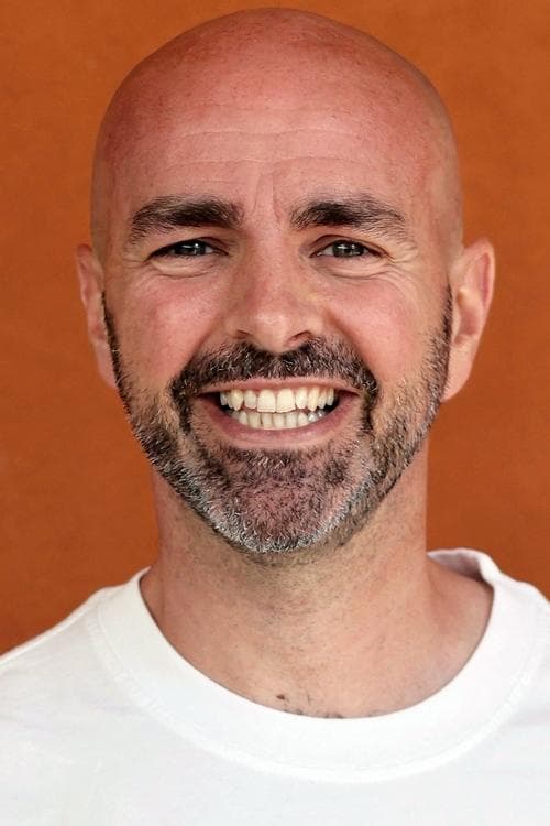Julien Arruti photo