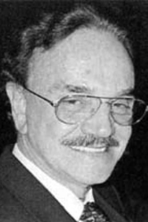 A portrait of Julio Ruiz Llaneza