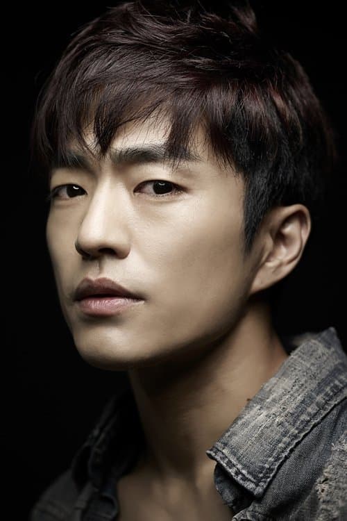 Jung Moon-sung photo