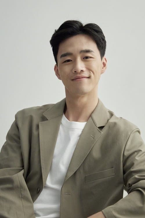 Kang Sung-hwa photo