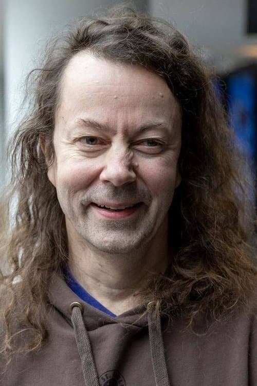 A portrait of Kari Juusonen