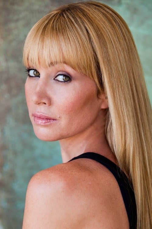 Kari Ruth photo