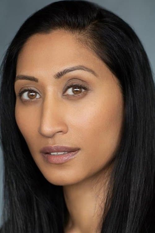 Karishma Navekar photo