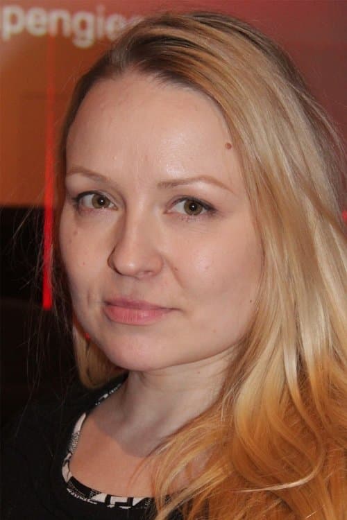 A portrait of Katja Gauriloff