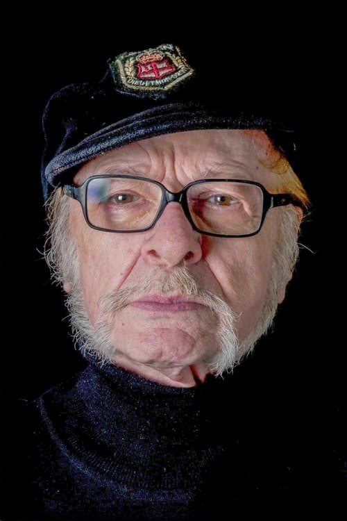 Kayhan Yıldızoğlu photo