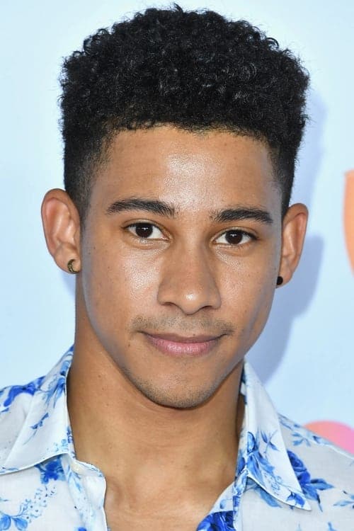 Keiynan Lonsdale photo