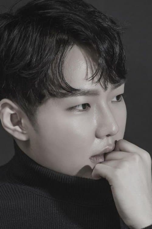 Kim Min-ju photo