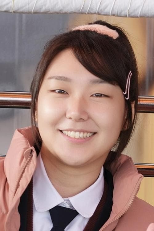 Kim Min-ju photo