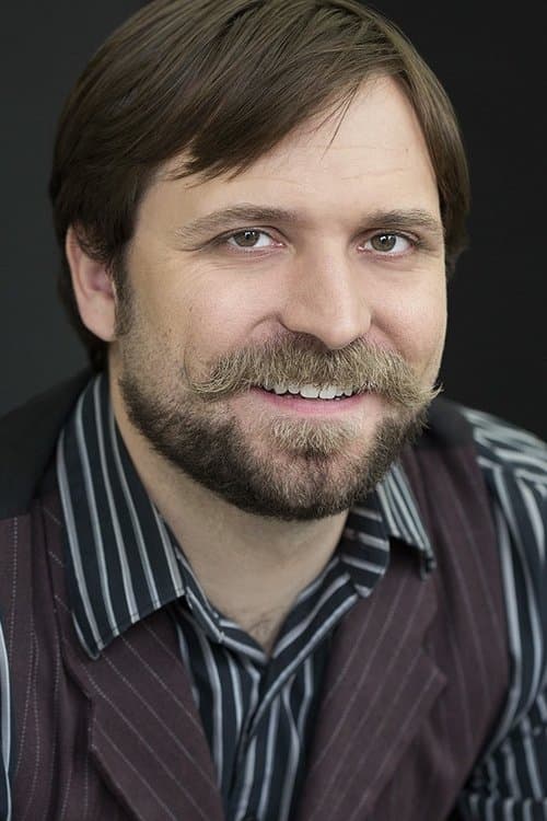 Kyle McCarley photo