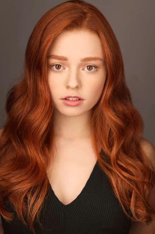 Kyra Leroux photo