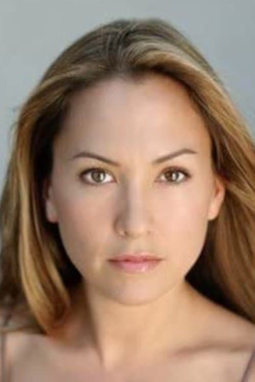 Lara Wickes photo