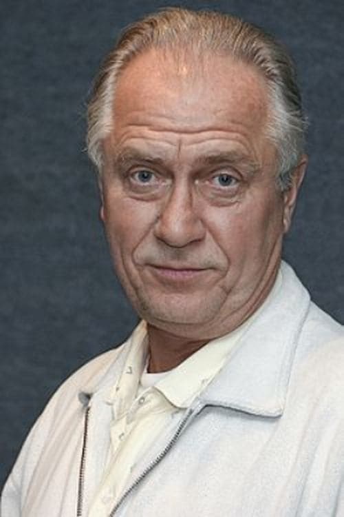 László Áron photo