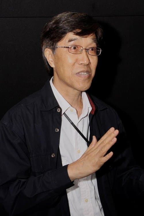 A portrait of Lau Shing-Hon