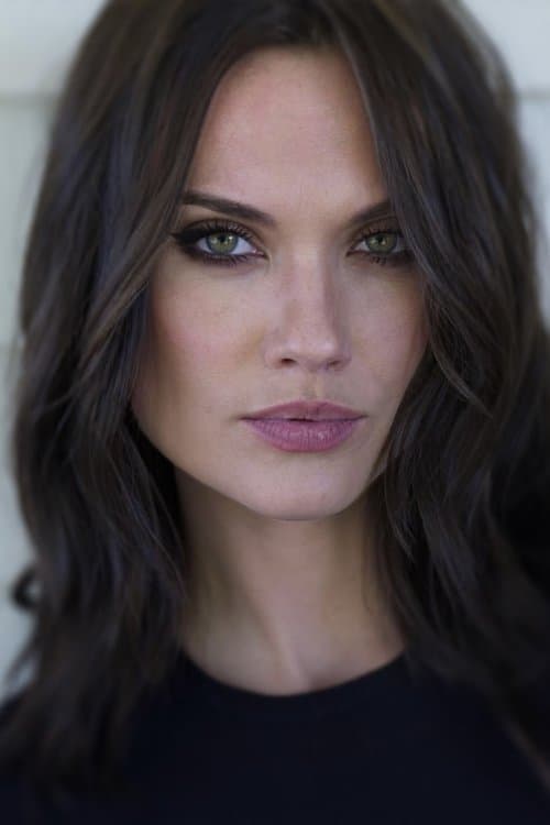Laura James photo