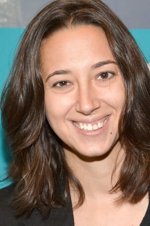 A portrait of Lauren Wolkstein