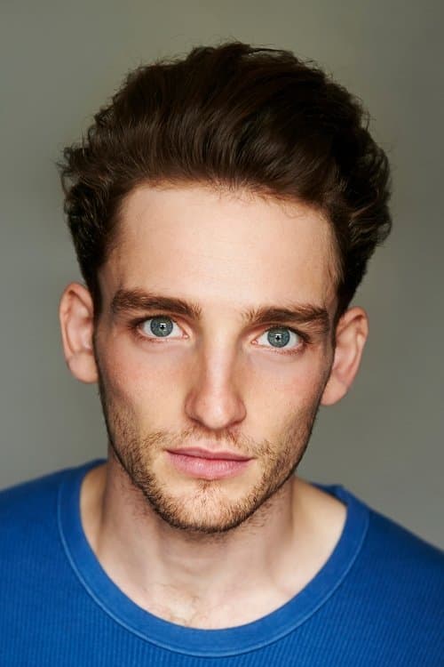 Laurie Davidson photo