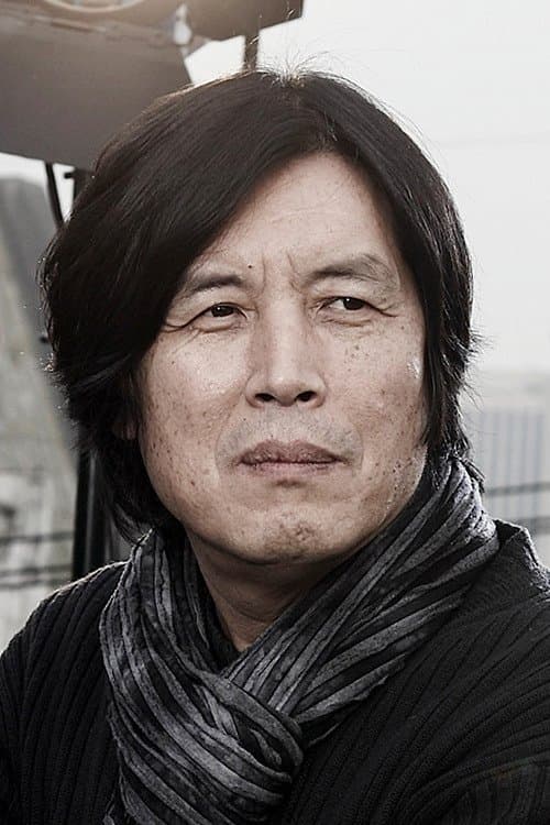 Lee Chang-dong photo