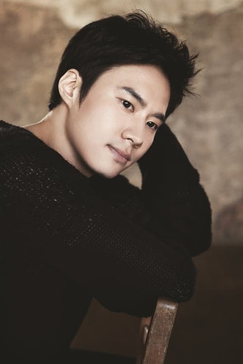 Lee Hwan photo