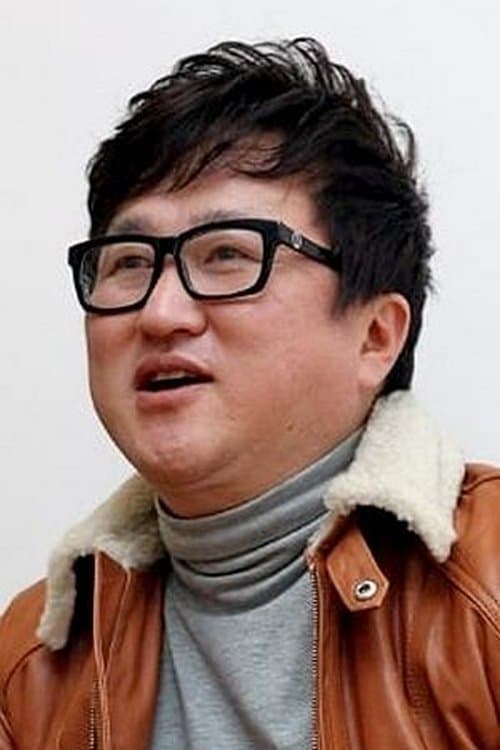 A portrait of Lee Hwan-kyung