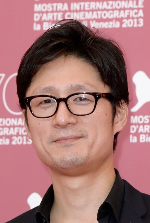 A portrait of Lee Sang-il