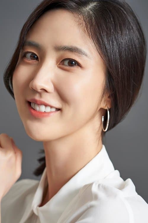 Lee Soo-kyung photo
