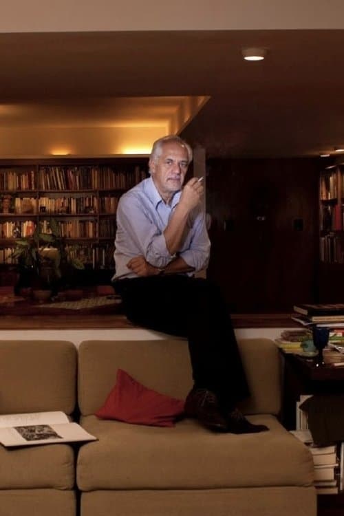 A portrait of Leonardo Henríquez