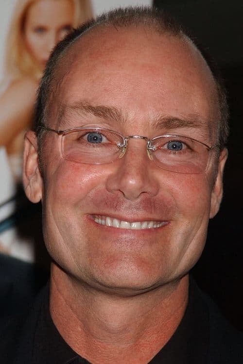 A portrait of Les Mayfield
