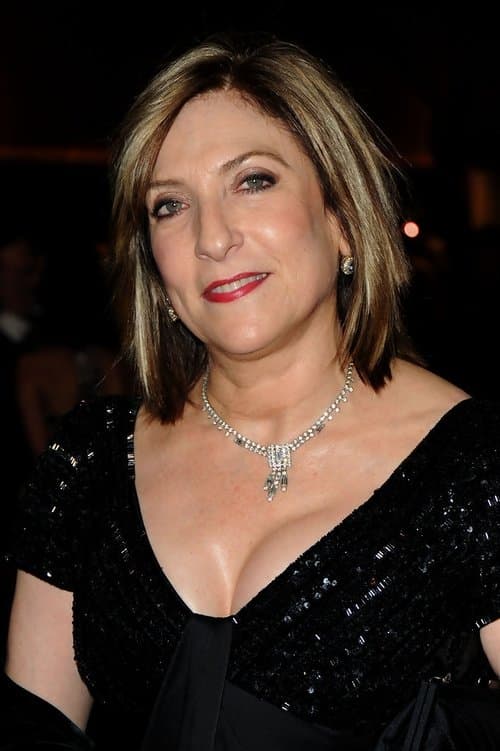 A portrait of Lesli Linka Glatter