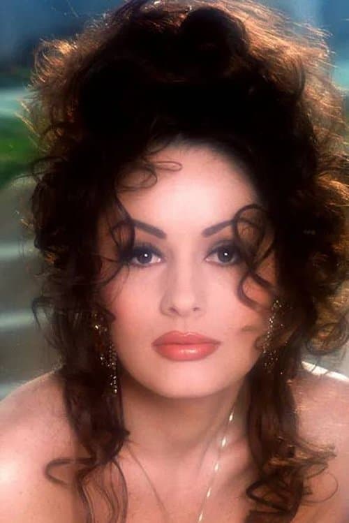 Leslie Glass photo