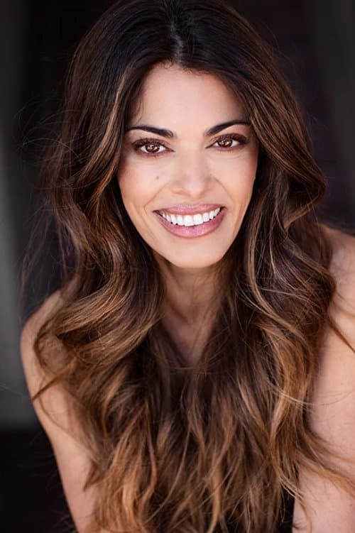 A portrait of Lindsay Hartley