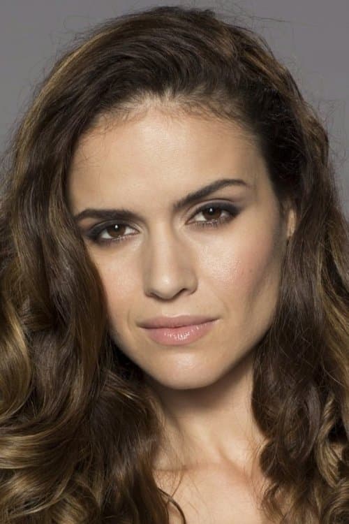Lisa Marcos photo