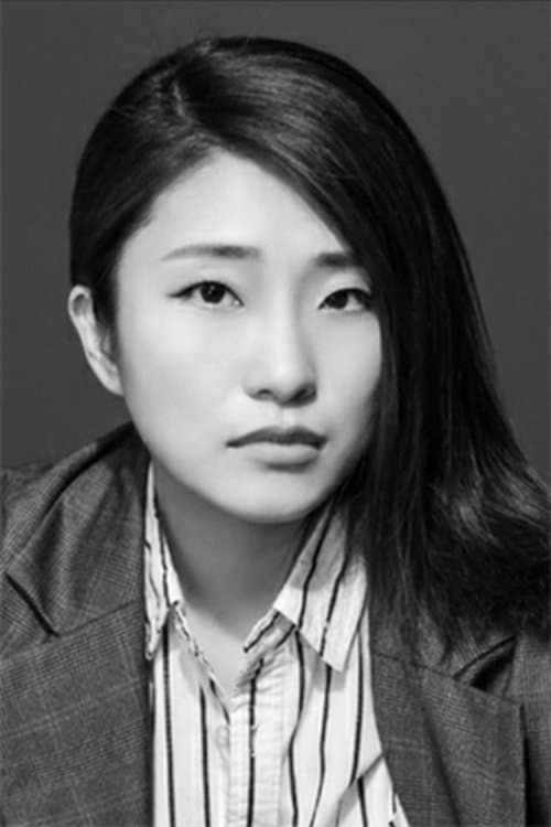 A portrait of Lisa Zi Xiang
