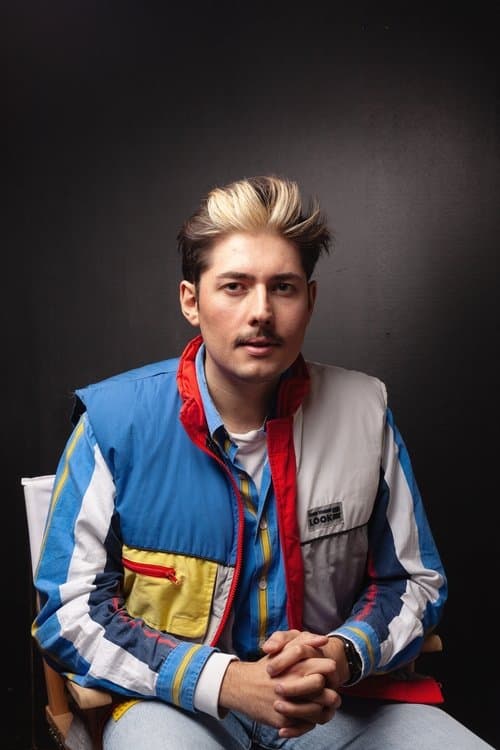 A portrait of Loïc Hobi