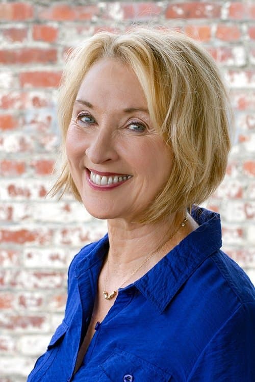 Lorri Holt photo
