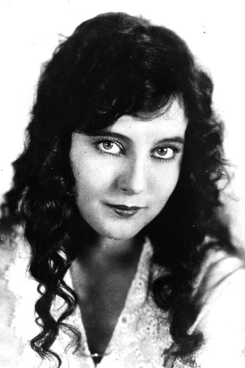 Lottie Pickford photo